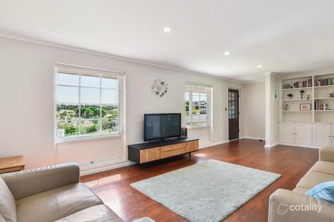 Property photo of 11 Warawee Place Hallett Cove SA 5158