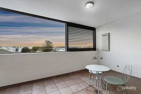 Property photo of 15/635-637 Pacific Highway Belmont NSW 2280