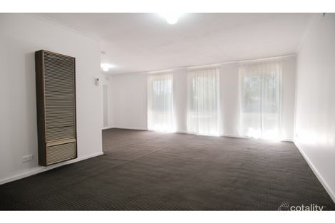 Property photo of 11 Manning Close Hampton Park VIC 3976