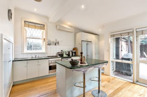 Property photo of 1 Sutherland Road Armadale VIC 3143