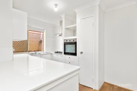 4/39 Harrison St, Rockingham, WA 6168