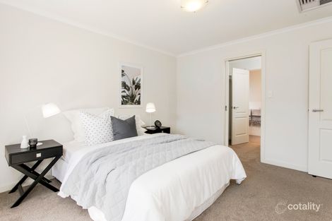 Property photo of 32 Thomas Way Hallett Cove SA 5158