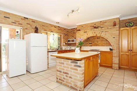 Property photo of 4 Albert Place Sandstone Point QLD 4511