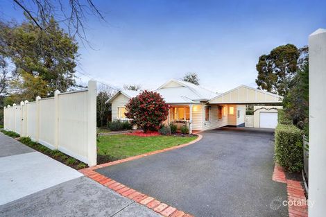 Property photo of 16 Emerald Street Ringwood VIC 3134