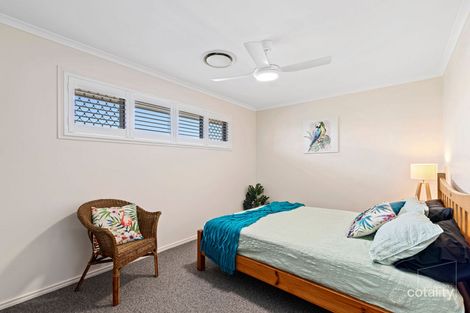 Property photo of 15 Burrajum Place Caloundra West QLD 4551