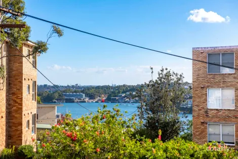 9/4 Landenburg Pl, Greenwich, NSW 2065
