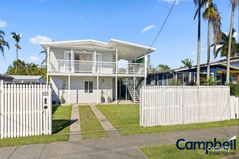 52 Whiting St, Labrador, QLD 4215