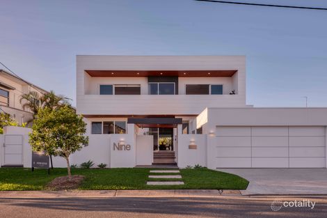 Property photo of 9 Grant Place Broadbeach Waters QLD 4218