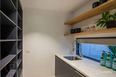 Property photo of 31A Raven Street Camp Hill QLD 4152