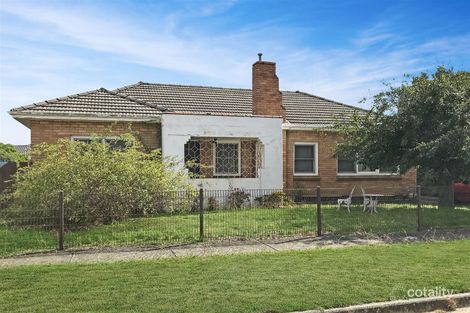 720 Gregory St, Soldiers Hill, VIC 3350
