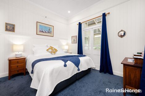 Property photo of 17 Carnarvon Road Indooroopilly QLD 4068