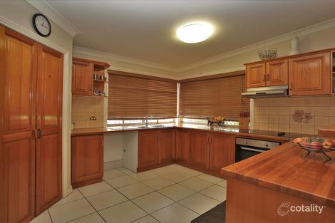 Property photo of 64 Parkroyal Crescent Regents Park QLD 4118