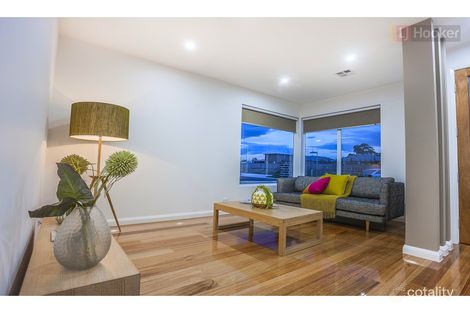 Property photo of 12 Veneto Grove Greenvale VIC 3059