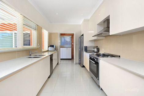 Property photo of 28 Graham Avenue Miranda NSW 2228