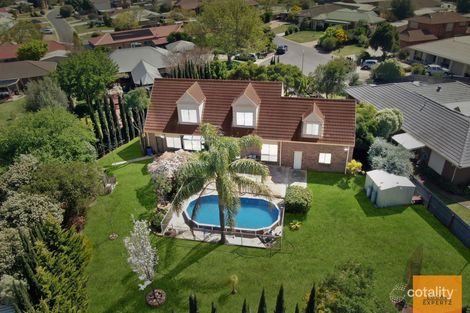 Property photo of 6 Luisa Court Brookfield VIC 3338