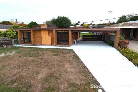 2 Vary Ct, Churchill, VIC 3842