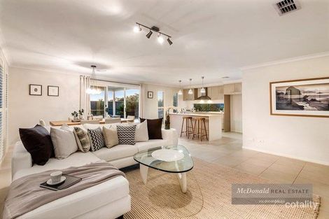 Property photo of 21 Edgecomb Street Keysborough VIC 3173