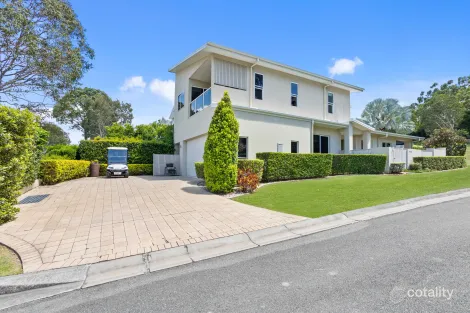 Property photo of 6018 Vista Drive Benowa QLD 4217