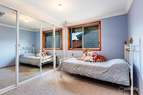 Property photo of 40 Newbold Road Macquarie Hills NSW 2285