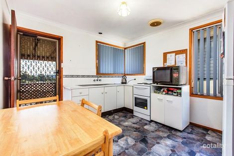 Property photo of 40 Newbold Road Macquarie Hills NSW 2285