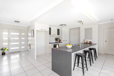 Property photo of 3 Doongarra Crescent Gracemere QLD 4702