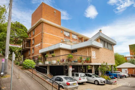 211/18 Brown St, Newcastle, NSW 2300