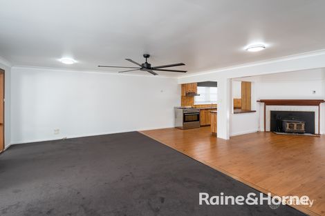 Property photo of 40 Hodson Avenue Turvey Park NSW 2650