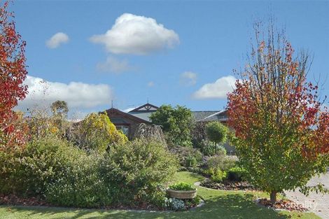 Property photo of 2 Bruce Rundle Drive Williamstown SA 5351