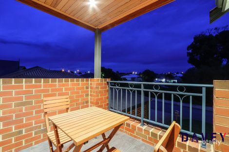 Property photo of 5 Pardalote Way Tapping WA 6065