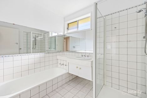 Property photo of 14 Jacob Street North Bendigo VIC 3550