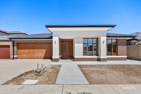 10 Crosswater Bvd, Clyde North, VIC 3978