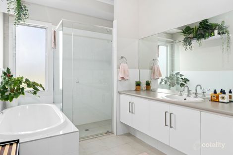 Property photo of 5 Timor Street Loxton North SA 5333