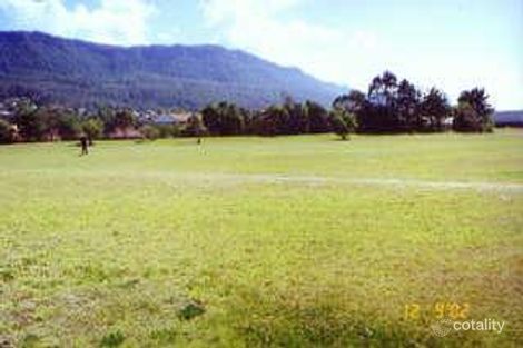Property photo of 4 Seabreeze Place Thirroul NSW 2515