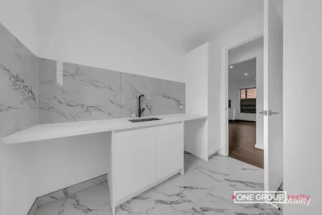 Property photo of 4 Claymore Street Beveridge VIC 3753