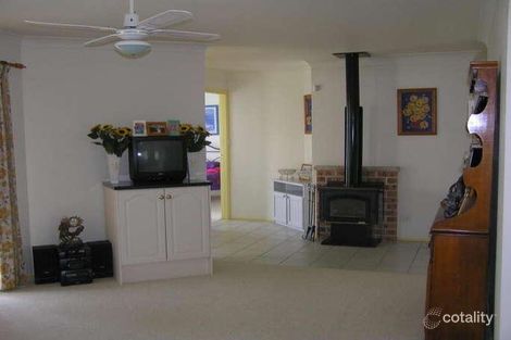 Property photo of 19 Gowlland Crescent Callala Bay NSW 2540