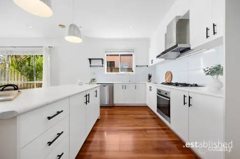 Property photo of 9 Dunstan Road Point Cook VIC 3030