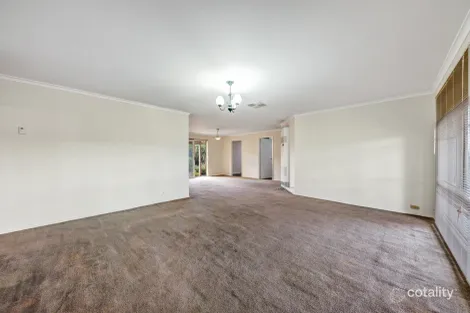 Property photo of 10 Pleone Court Werribee VIC 3030