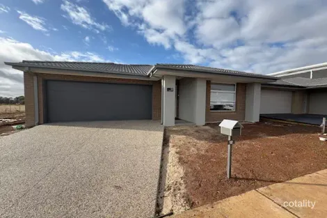 12 Comosa St, Rockbank, VIC 3335