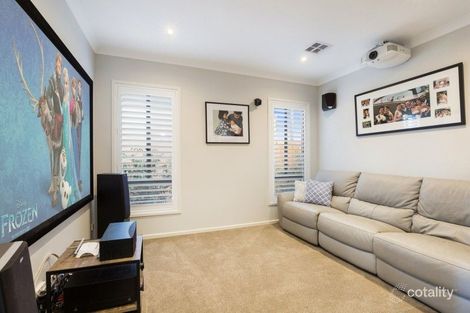 Property photo of 25 Peak Crescent Wantirna VIC 3152