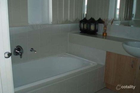 Property photo of 104 Sovereign Manors Crescent Rowville VIC 3178