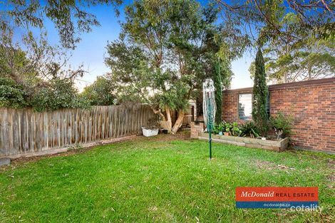 Property photo of 16 Nicholas Street Keysborough VIC 3173