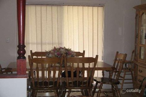 Property photo of 4 Oliveri Close Edensor Park NSW 2176