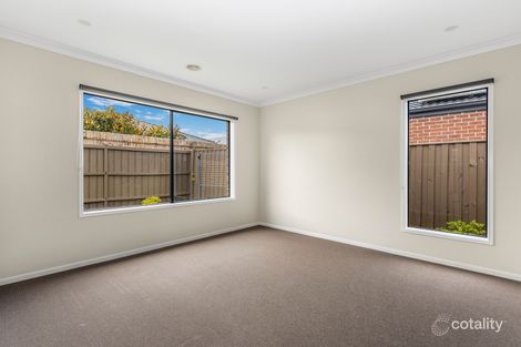 Property photo of 7 Tolkien Boulevard Officer VIC 3809