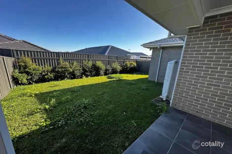 Property photo of 27 Vines Way Catherine Field NSW 2557