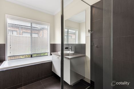 Property photo of 7 Tolkien Boulevard Officer VIC 3809