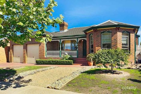 33 Royal Cres, Hillside, VIC 3037