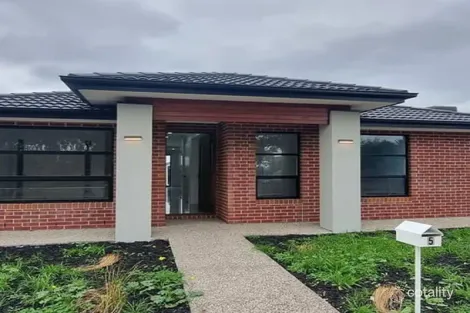 5 Rio Walk, Werribee, VIC 3030