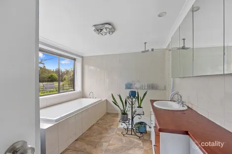 Property photo of 4541 Hamilton-Port Fairy Road Macarthur VIC 3286