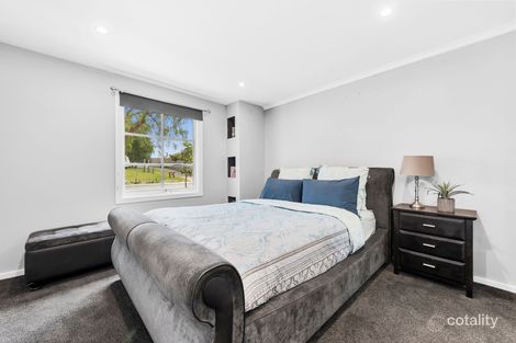 Property photo of 14 Robert Street Somerville VIC 3912