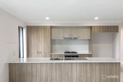 13 Levy Cct, Bridgeman Downs, QLD 4035